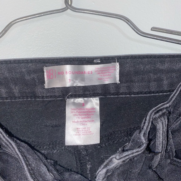 Jeans - Picture 3 of 3